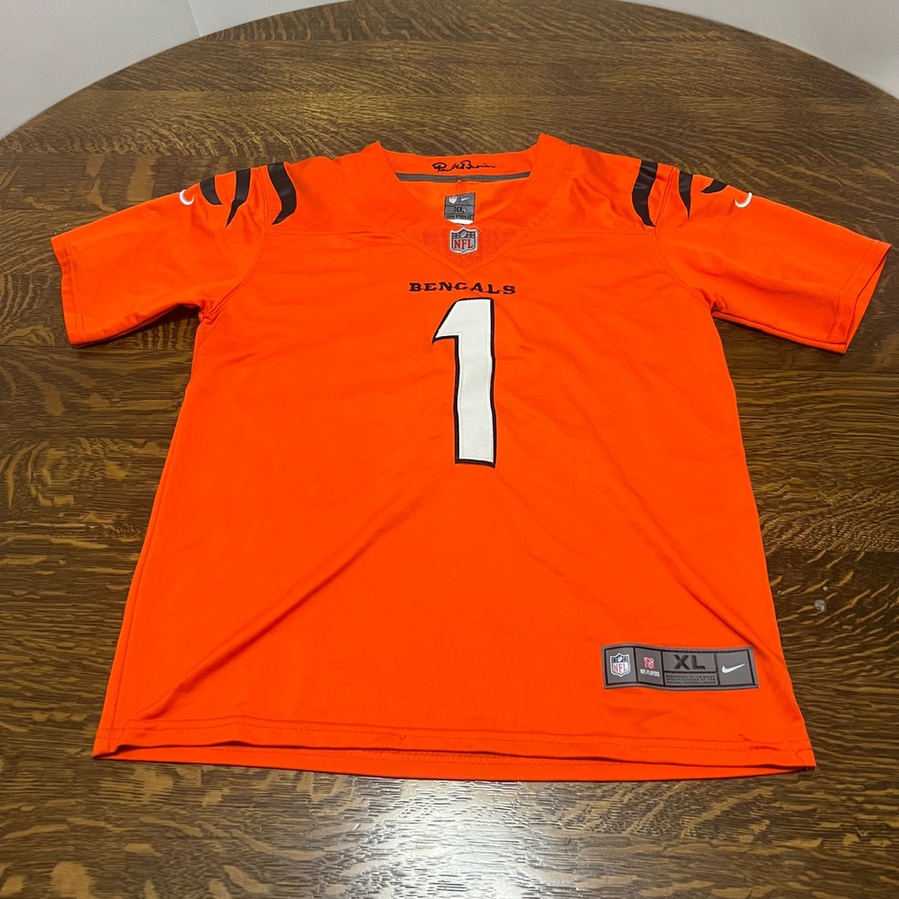 Nike Football Jersey Youth XL Orange Ja'Marr Chase Cincinnati Bengals #1